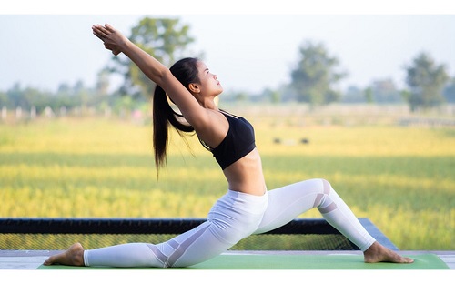 Yoga một trong những bài tập thể dục khắc phục đau bụng kinh