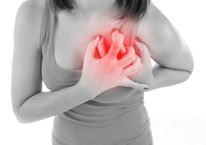 Đau ngực trái khi hít thở sâu là báo hiệu tình trạng cơ thể đang gặp vấn đề.
